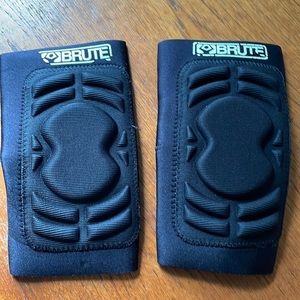 Brute wrestling knee pads size XS